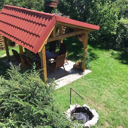 Апартаменты Wooden Premium Jacuzzival