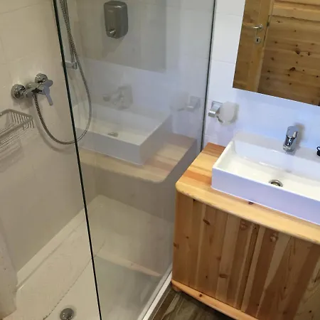 Wooden Premium Jacuzzival Apartman Alsóörs