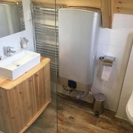 Wooden Premium Jacuzzival Apartman Alsóörs