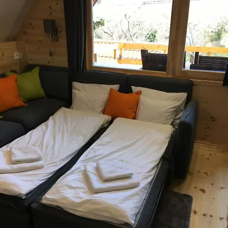 Lägenhet Wooden Premium Jacuzzival *