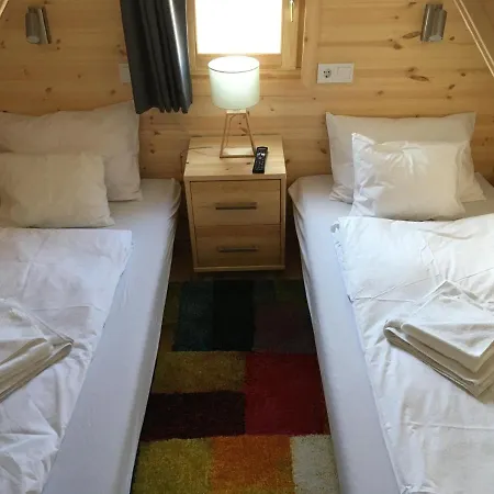 Wooden Prémium Jacuzzival * Alsóörs